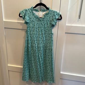 Vineyard Vines size 6 flutter sleeve dress